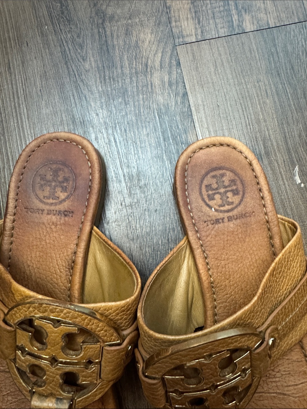 Tory Burch Tan Leather Logo Thong Sandals - Picture 2 of 16